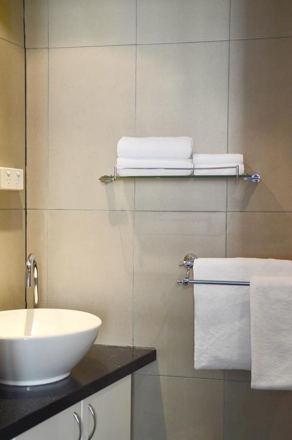 King Deluxe Apartments Мельбурн Экстерьер фото